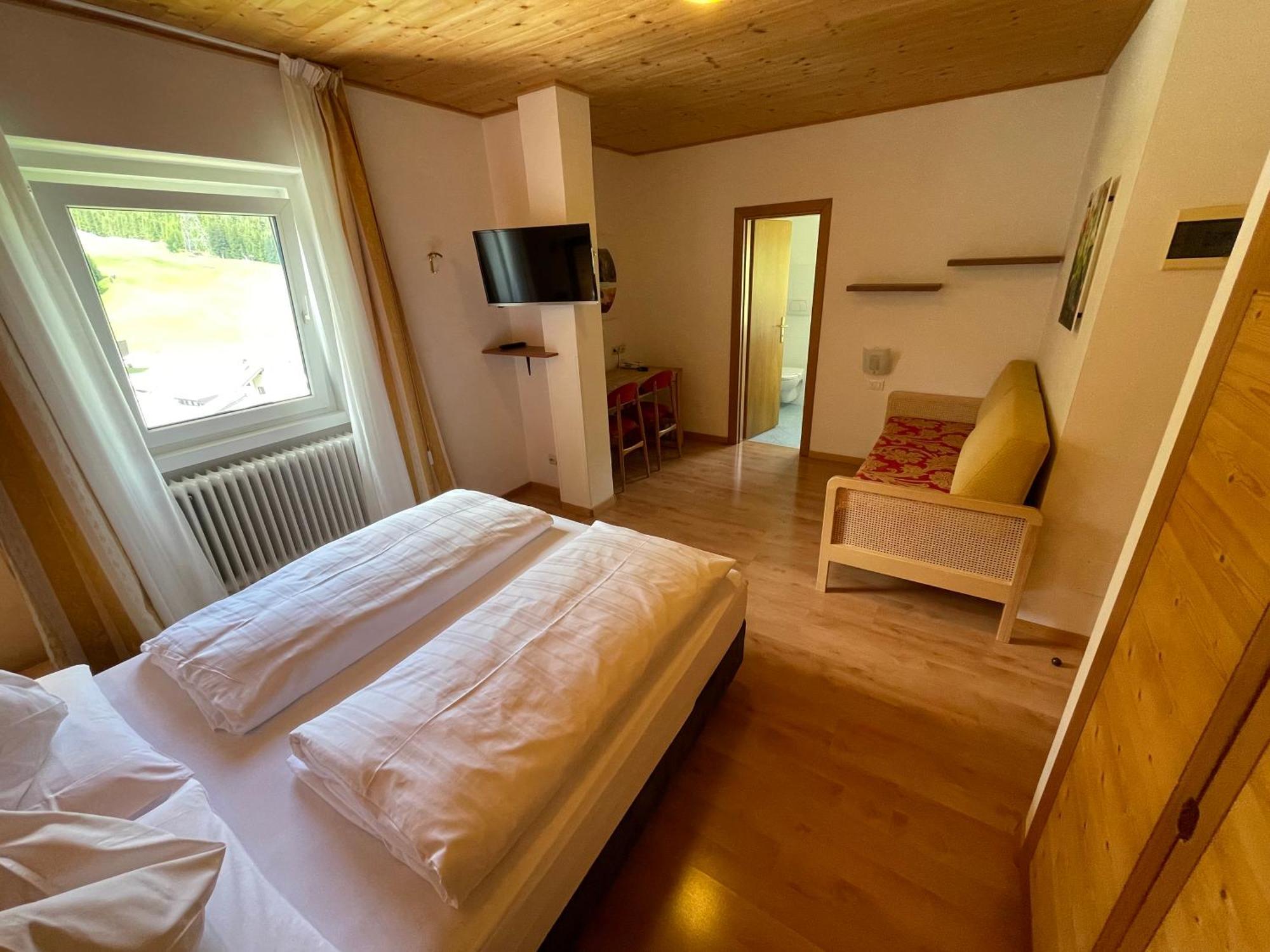 Hotel Meisules Selva di Val Gardena Ngoại thất bức ảnh