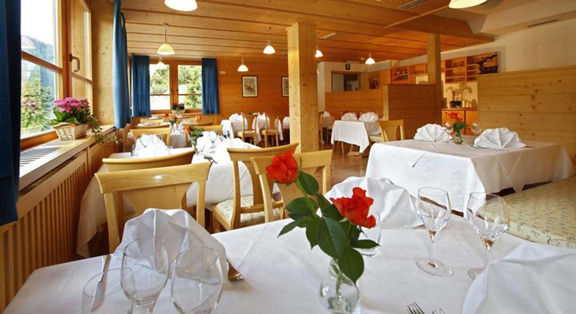 Hotel Meisules Selva di Val Gardena Ngoại thất bức ảnh